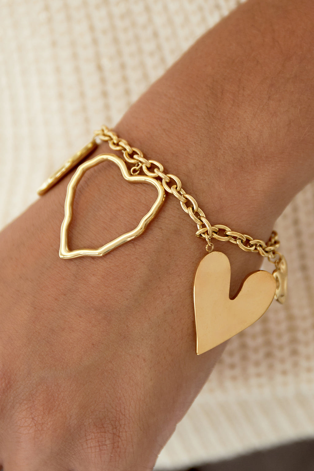 heartful statement armband