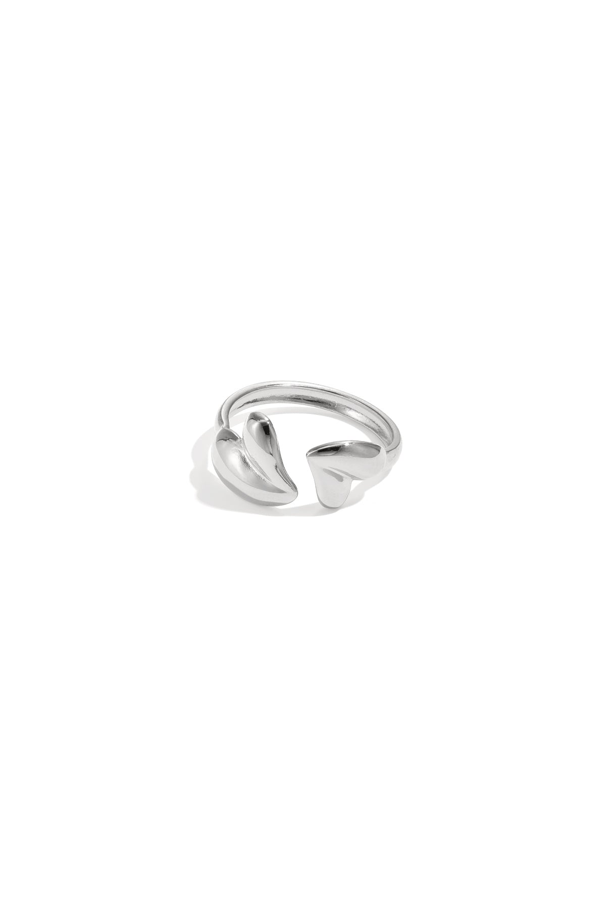 Adjustable ring with playfully shaped hearts